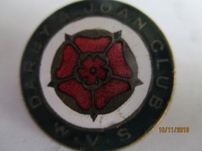 VINTAGE DARBY & JOAN CLUB ENAMEL BADGE (VAUGHTONS Ltd.) 24mm.