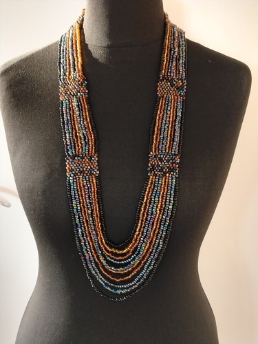 Statement oilslick rainbow