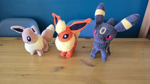 Pokémon eevee flareon - pokémon,