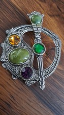 Vintage Tara Brooch Green