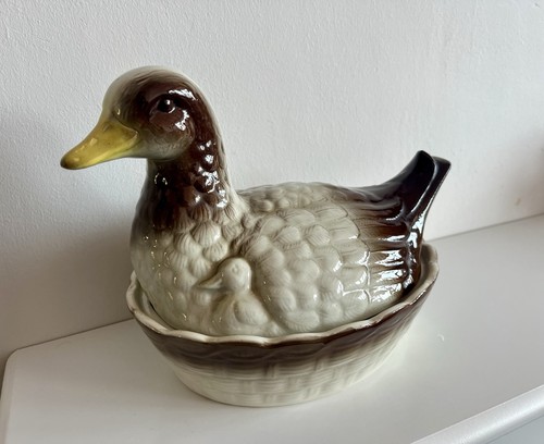 Vintage ceramic nesting duck - vintage,