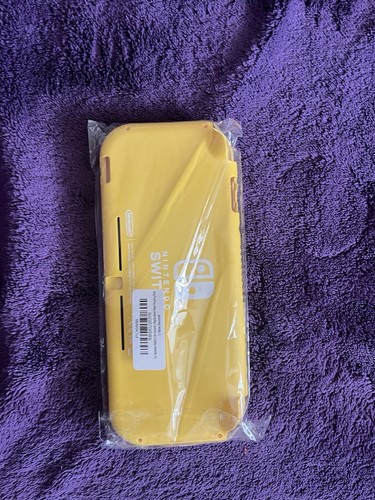 Nintendo switch lite yellow - nintendo,