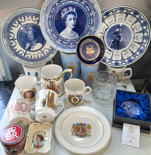 Job lot bundle queen elizabeth - job,