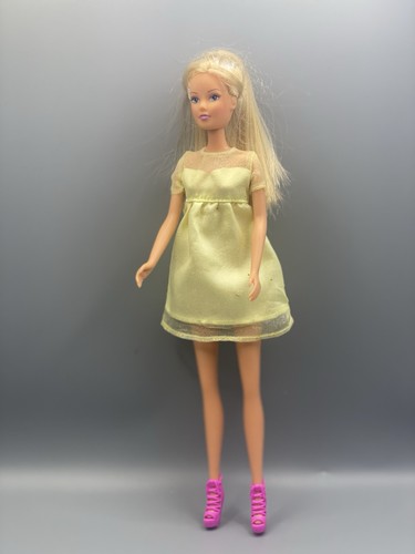 Simba doll yellow dress - in,
