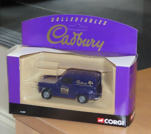 Corgi cadbury dairy milk - cadbury,