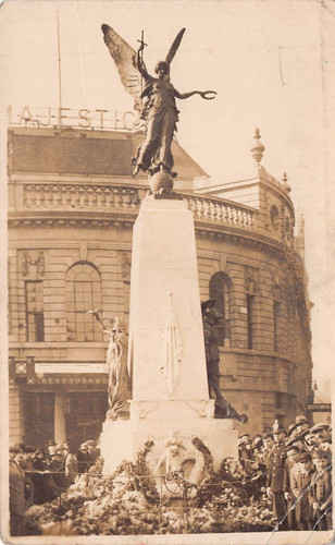 Postcard leeds war - postcard,