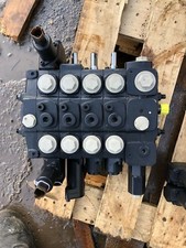 JCB 3cx Compact Valve Block P/N 334/D4855