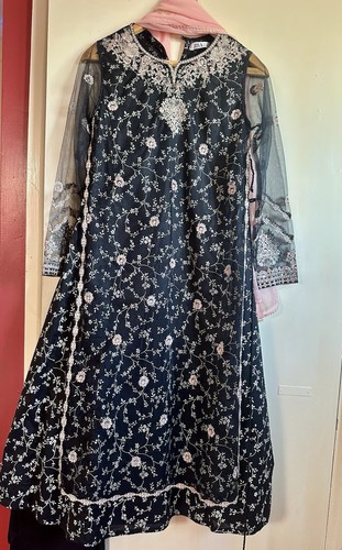 Pakistani designer partywear - designer,
