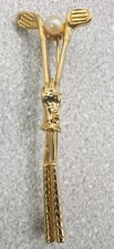 Golf Brooch. Golfing Brooch. Vintage Gold Tone metal & Pearl brooch. 65mm.