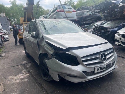 Mercedes class 5 diesel - mercedes,
