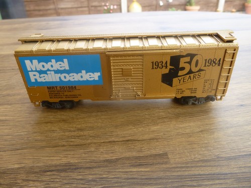 Athearn model railroader - railroader, no