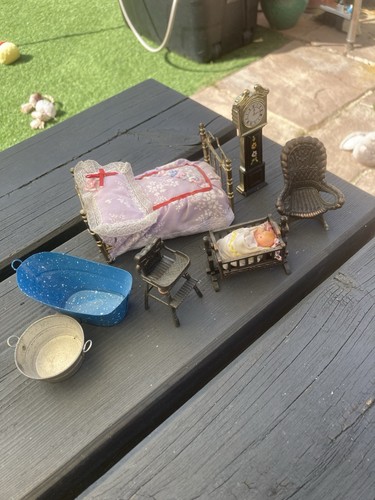 Vintage dolls house metal - house,