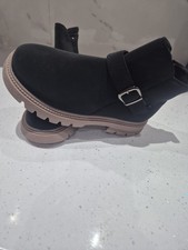 Girls Low Top Boots
