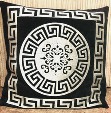 Greek Keys/Border Circle