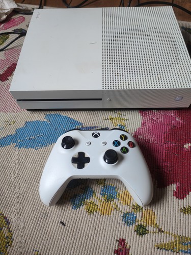 Xbox one 1tb controller - 1tb,,
