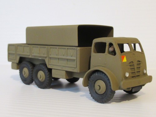 Dinky toys 622 restored - dinky,