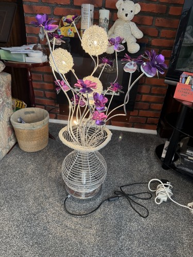 Chrome flower lamp with metal - flower,