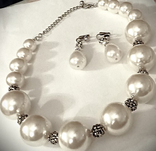 Vintage pearl necklace - pearl, and