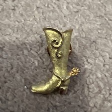 Gold Tone  coloured Cowboy Boot with Spurs Lapel Pin badge 