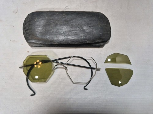 Antique pince nez spectacles - pince,
