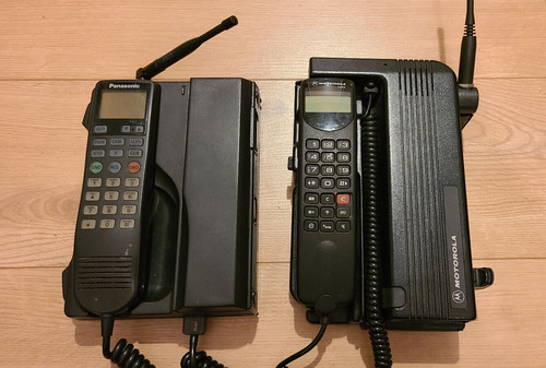 Retro mobile phones - , motorola