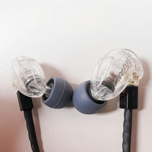 Shure se215 ear - shure,
