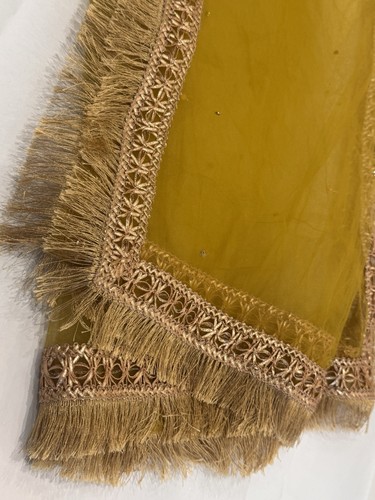 Scallop edge dupatta chunni - scallop,
