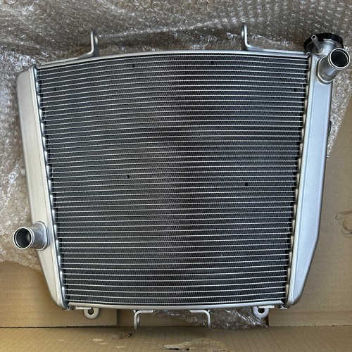 Aprilia rsv4 tuono - rsv4, radiator