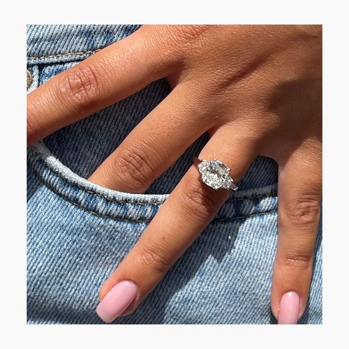 Diamond ring cushion vs1 - cushion, f
