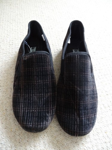 Pavers men brand new - brand, black