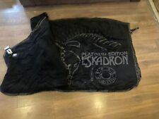 Eskadron platinum rug