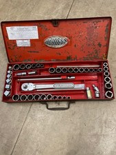 VINTAGE BRITOOL SOCKET SET