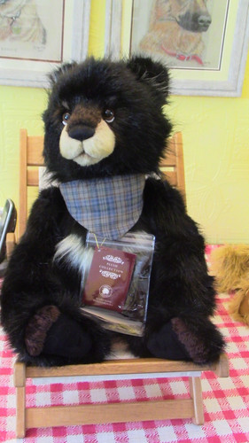 Retired charlie bear river - retired,