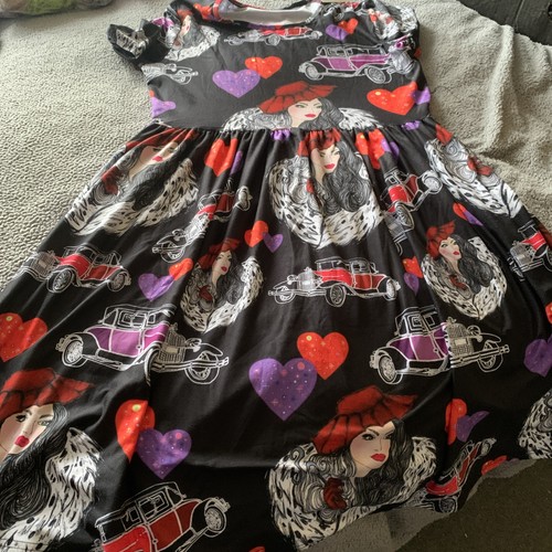Carolina dress room - carolina, tea