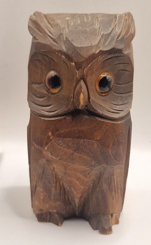 Vintage hand carved wooden owl - hand,