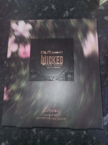Beauty wicked for good - wicked,