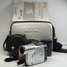 Hitachi DZ-MV2000E Camcorder DVD-RAM/R 16x Zoom Video Camera Bundle