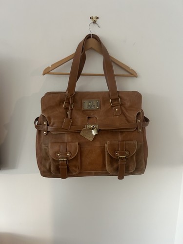 Tommy and kate weekender - and,