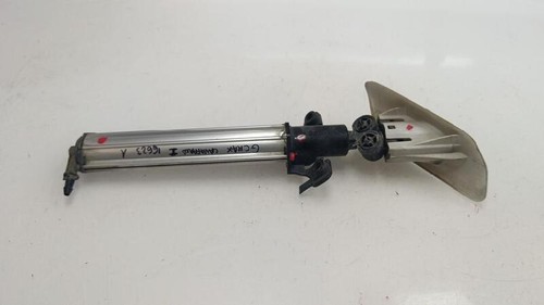 Left xenon headlight wiper - left,