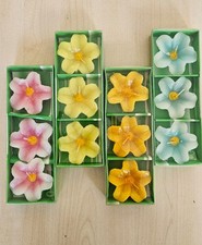 Floating candles flower shaped