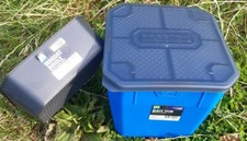 Preston Blue 4pint Bait Box and Riddle