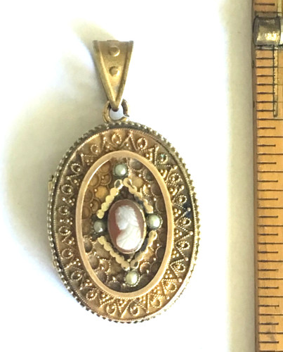 Grand tour locket - with, seed
