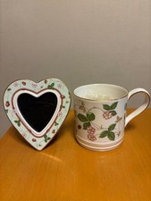 Wedgwood Wild Strawberry Mug &