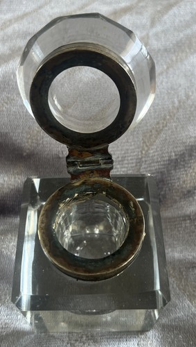 Glass inkwell brass surround - inkwell.,