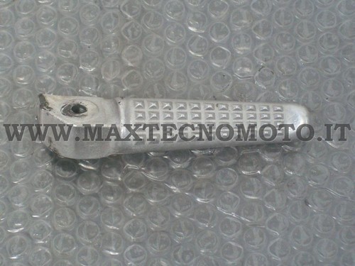 Rear right footpeg - right,