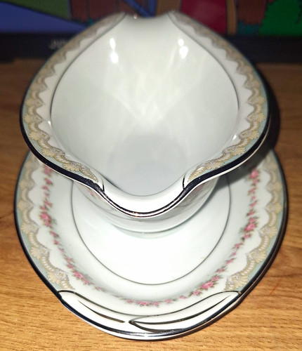 Noritake glenwood gravy - noritake,