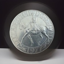 (RARE) 1977 Queen Elizabeth II