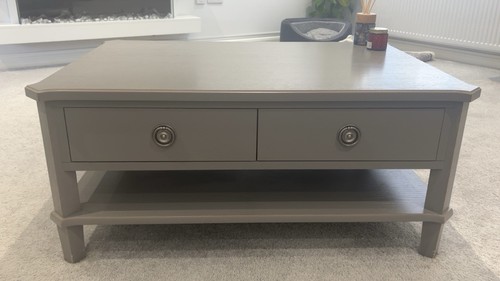Laura ashley henshaw - henshaw, grey