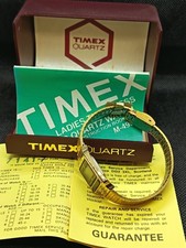 RARE VINTAGE LADIES TIMEX BAR