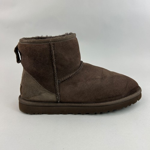 Ugg women boots size - women's, us8